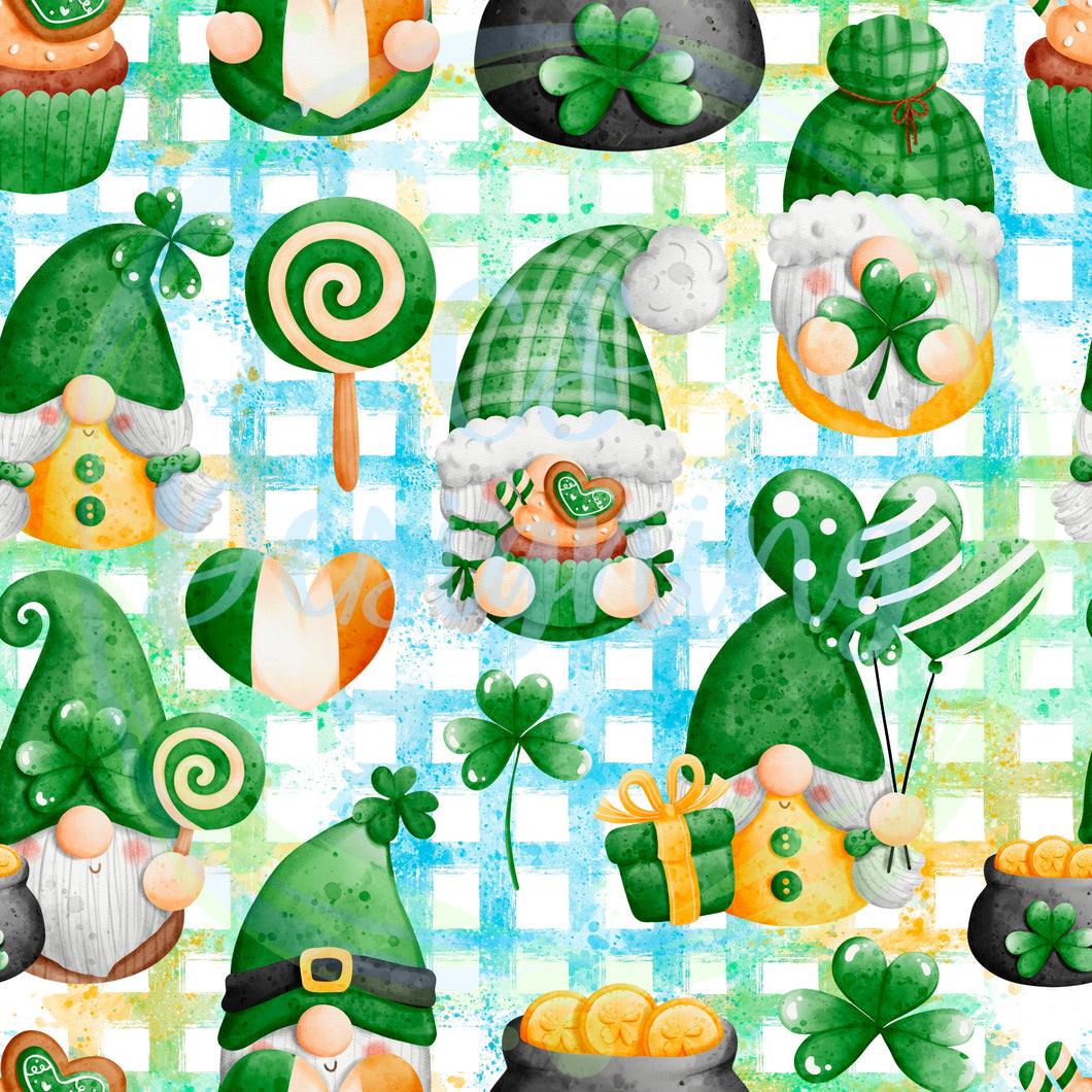 St patty gnomes seamless pattern